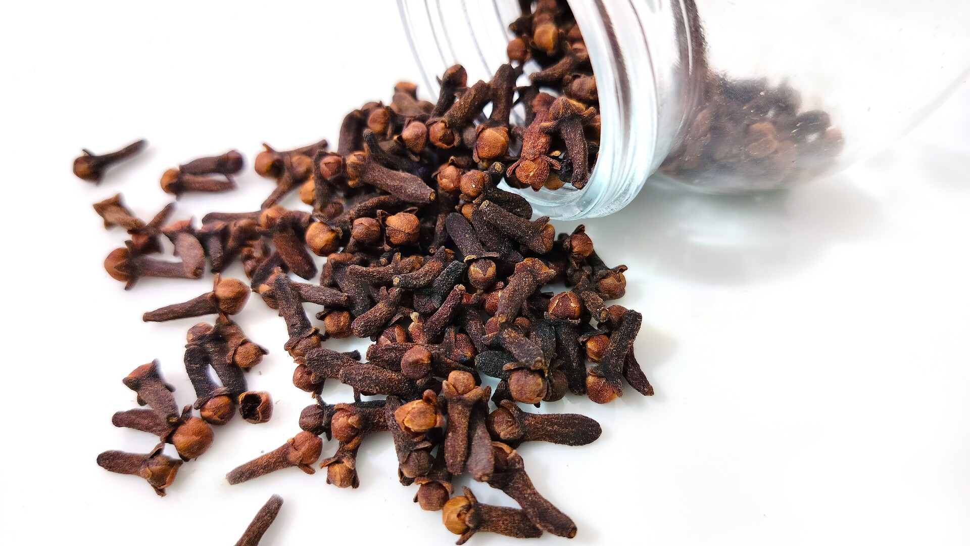 Clove tea
