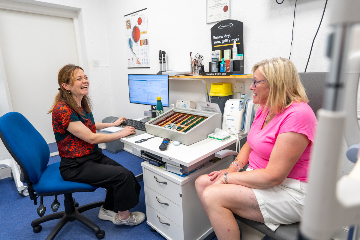 image of augmented reality service demonstration in a healthcare setting
