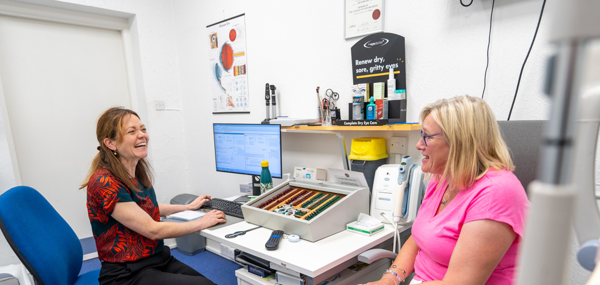 image of augmented reality service demonstration in a healthcare setting