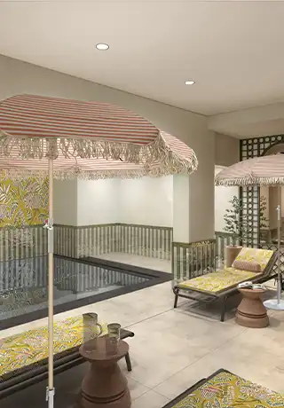 Bassin de détente de l'Hôtel Lepoussin à Cannes, ambiance calme et élégante.