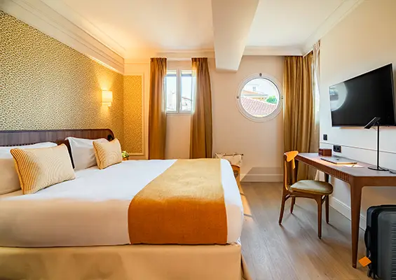 Chambre Familiale 2 adultes et 2 enfants de l'Hôtel Lepoussin 