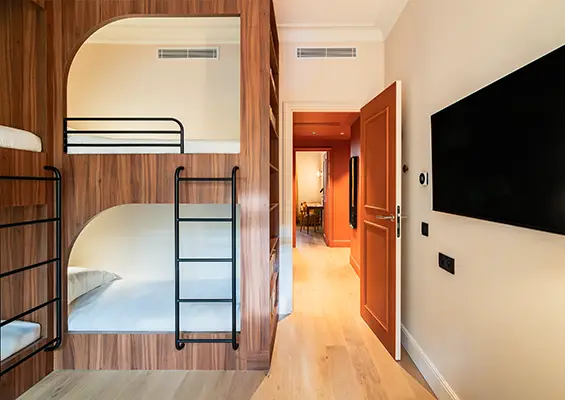 Chambre Familiale Supérieure Hôtel Lepoussin Cannes