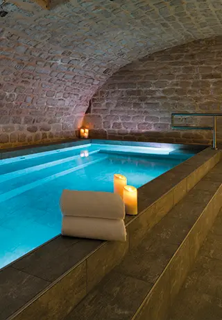 Piscine hôtel Square Louvois Paris