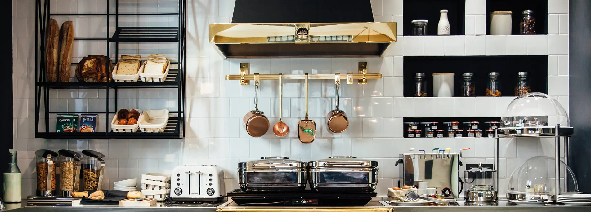 Services of the Square Louvois Paris hotel