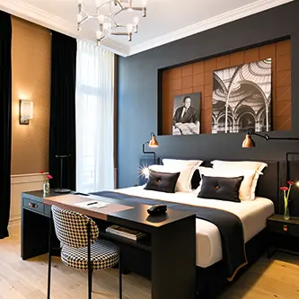 Chambre avec bureau à l'hôtel square louvois paris