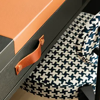 Bureau dans chambre hôtel square louvois paris