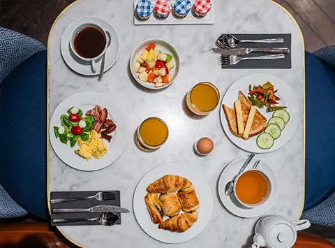 photo petit déjeuner hôtel square louvois paris 2