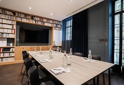 Seminar room for executive committees at the Hotel Square Louvois Paris