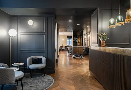 Lobby and reception at the Square Louvois Paris hotel