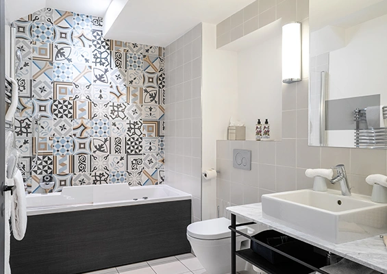 Chambre Duplex hôtel Square Louvois paris salle de bain