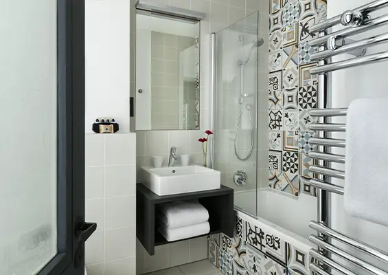 Chambre supérieure hôtel Square Louvois paris salle de bain