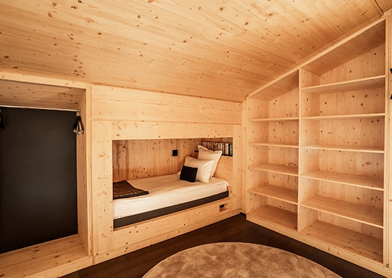 Duplex room 4 people single bed under the roof