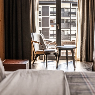 Salon dans la chambre familiale