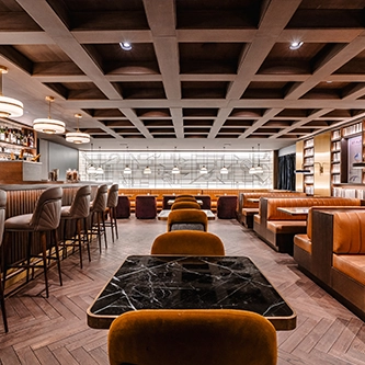 Vue d'ensemble du bar du St-Alban