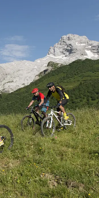 Mountain bike ride on the heights of La Clusaz