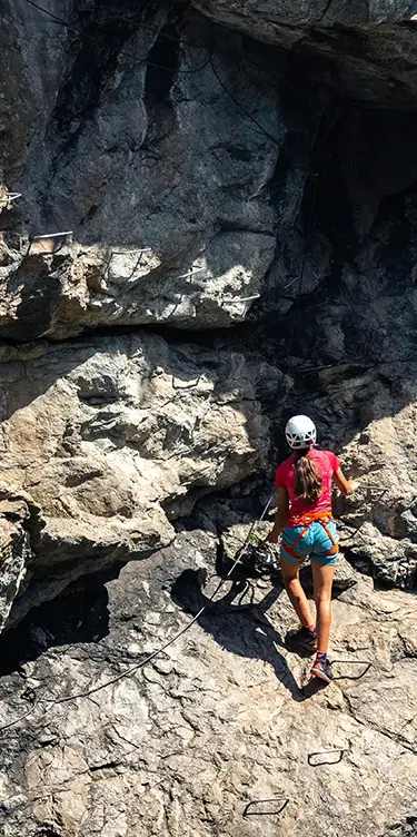 Personne sur via ferrata La Clusaz