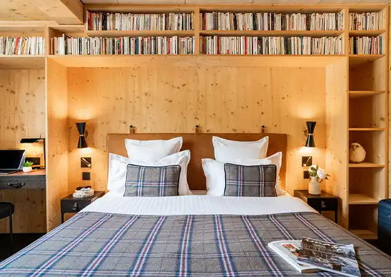 St-Alban Single Room in La Clusaz headboard