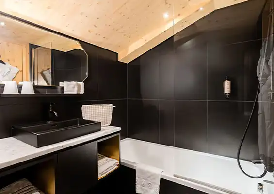 St-Alban Superior Room Bathroom 1