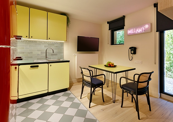 Studio mezzanine Bellamy kitchen