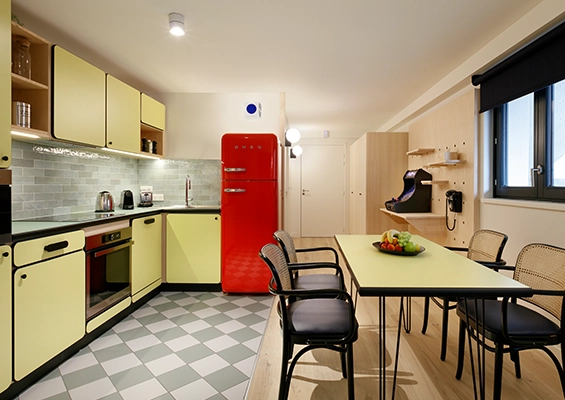 2 room apartments 4 people Bellamy kitchen