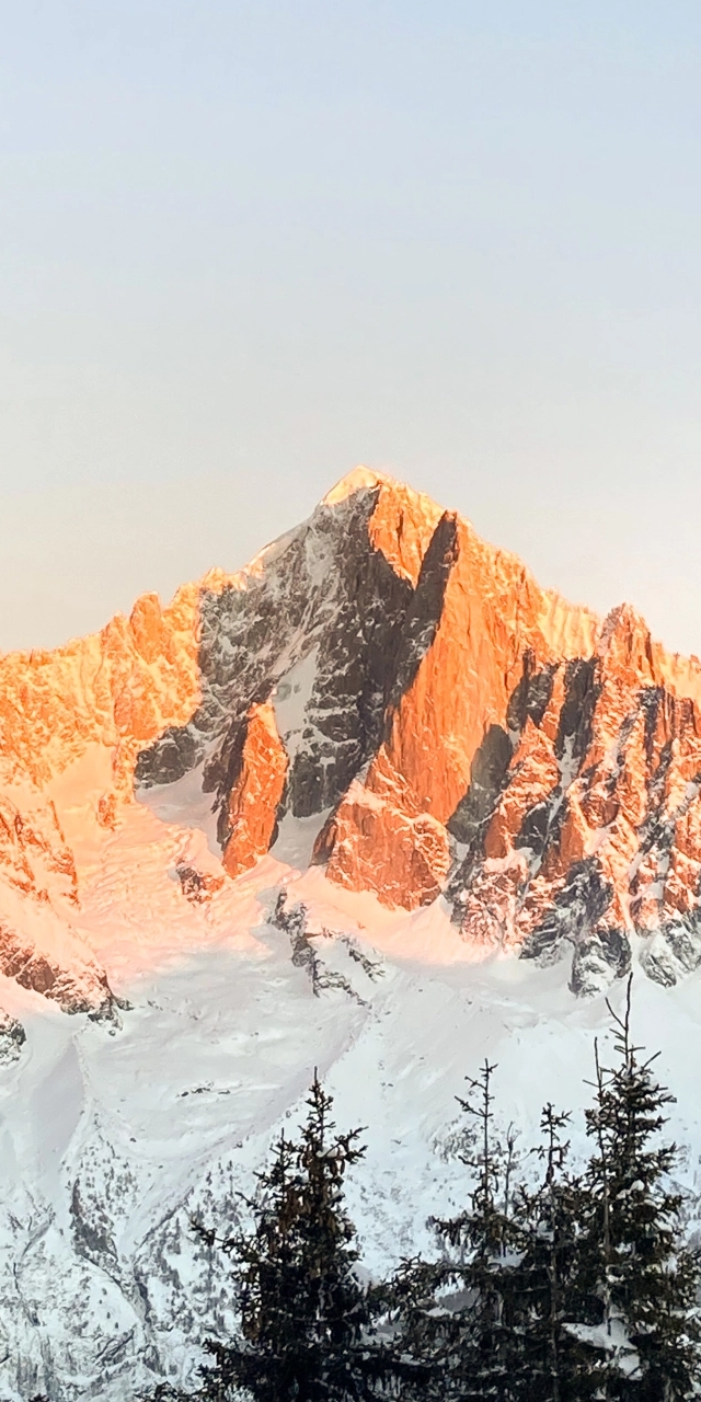 montagnes enneigées Bellamy Chamonix