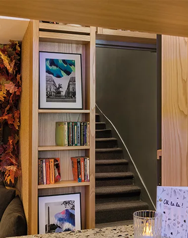 Accès aux escaliers de l'hôtel Oh la la