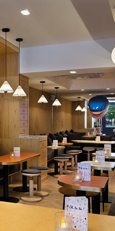 Oh la la Paris bar interior