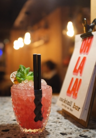 Bar et cocktails Oh la la paris