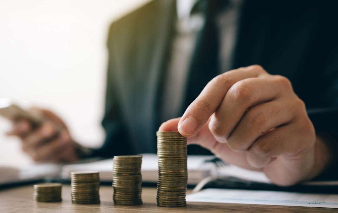 Inflation falls to 2%