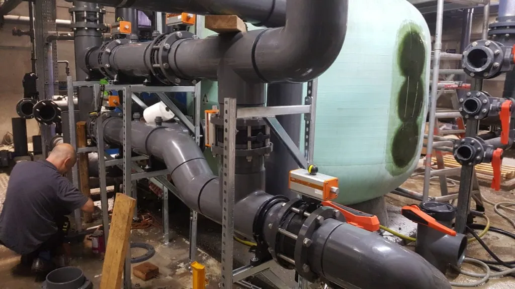 Overzicht gerealiseerd kunststof installatieproject — RDW Processing