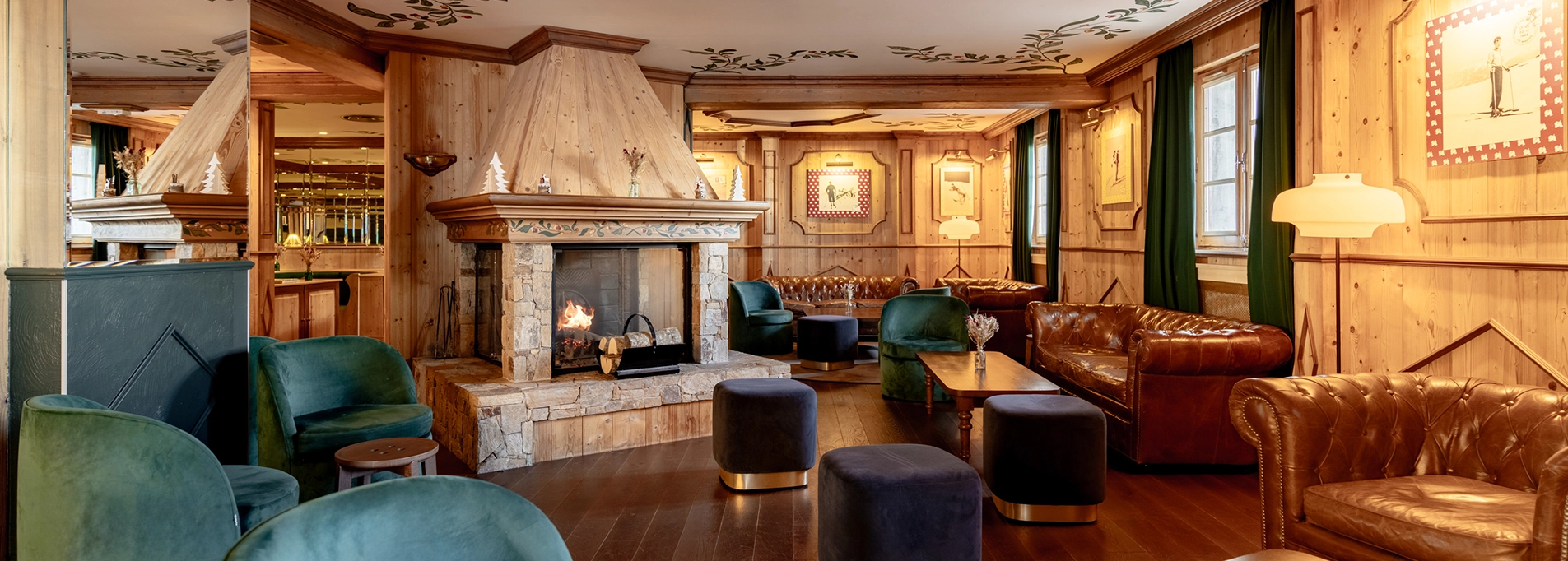 Salon cosy de l'hôtel Ours Blanc aux Menuires