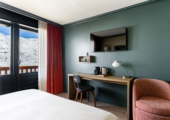 Classic room office polar bear hotel & spa