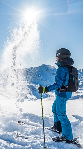 skieur sur les pistes des menuires