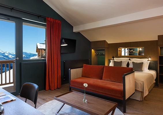 Connecting room for 6 people at L'Ours Blanc bedroom 1