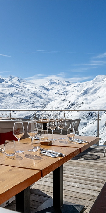 La Terrasse de l'Ours Blanc aux Menuires