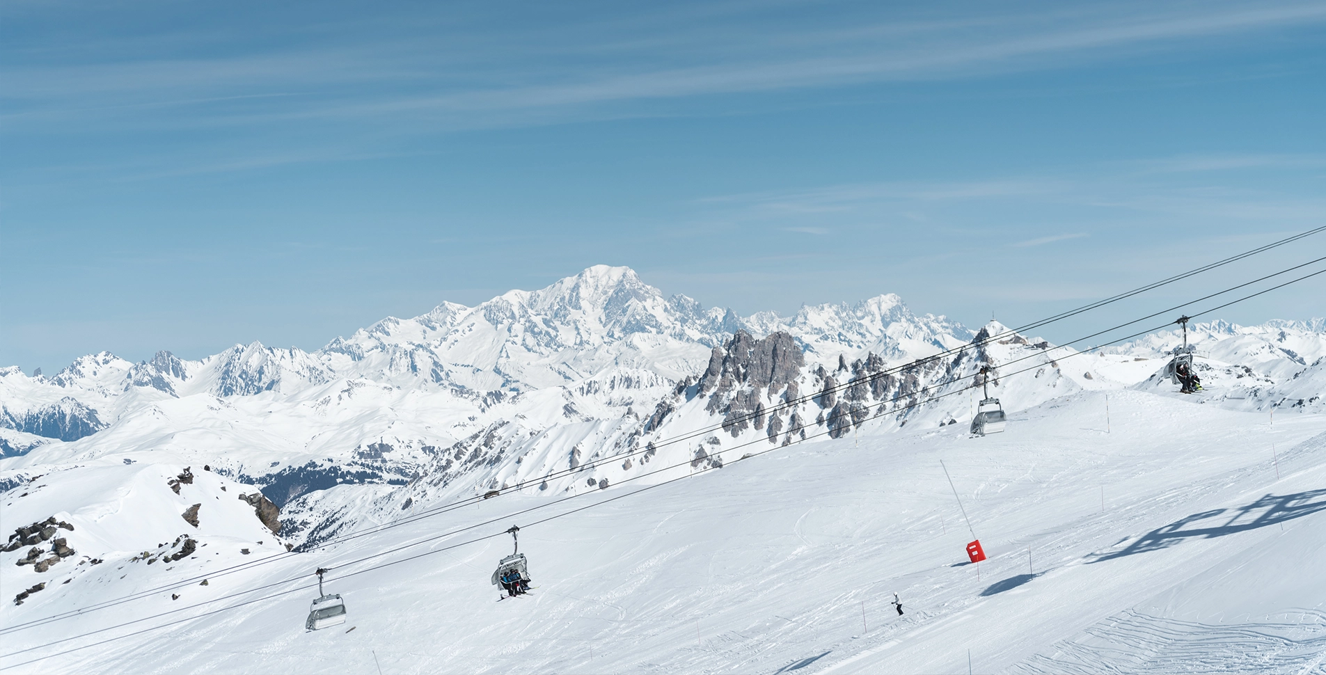 Télésiège dans la station des Menuires