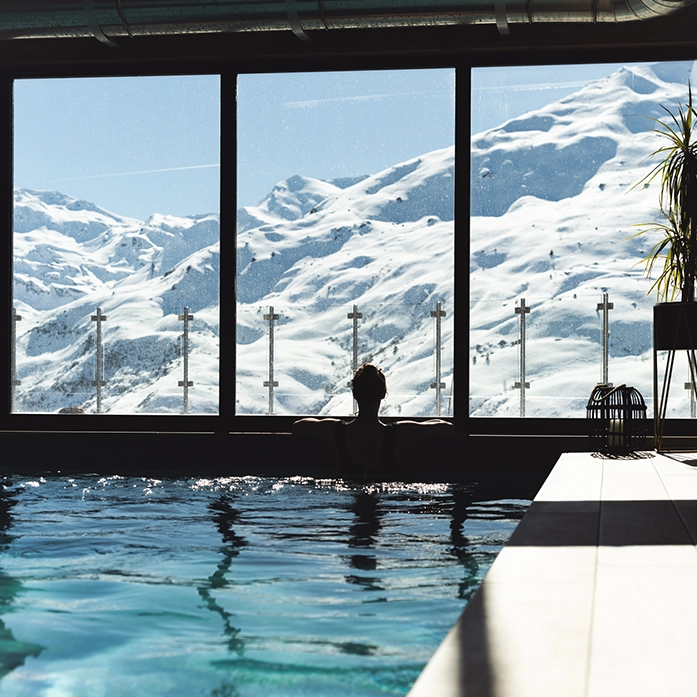 spa NUXE de l'Ours Blanc face au massif de la Masse