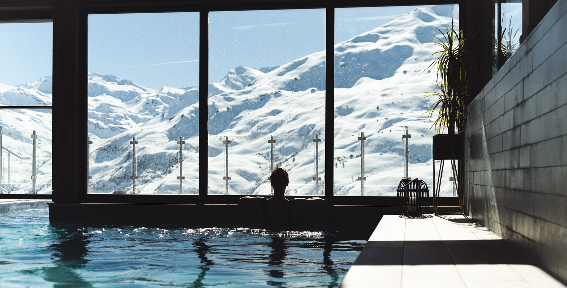 spa NUXE de l'Ours Blanc face au massif de la Masse