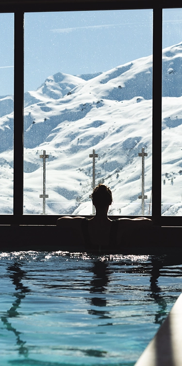 spa NUXE de l'Ours Blanc face au massif de la Masse