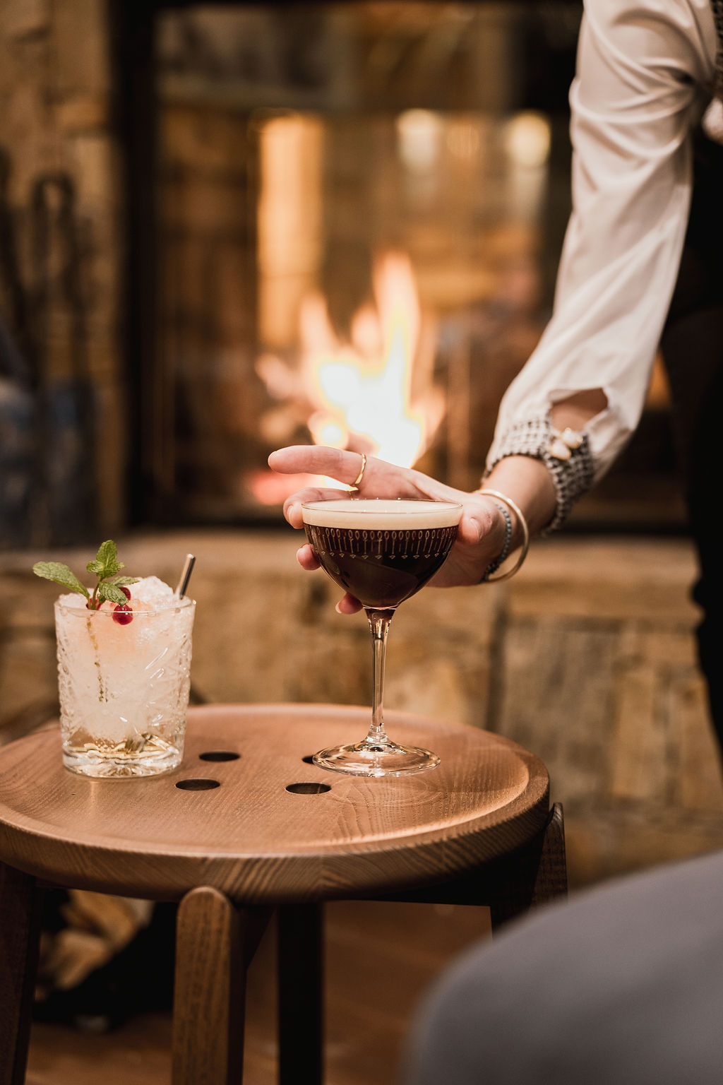 Les Menuires Ours Blanc cocktail table