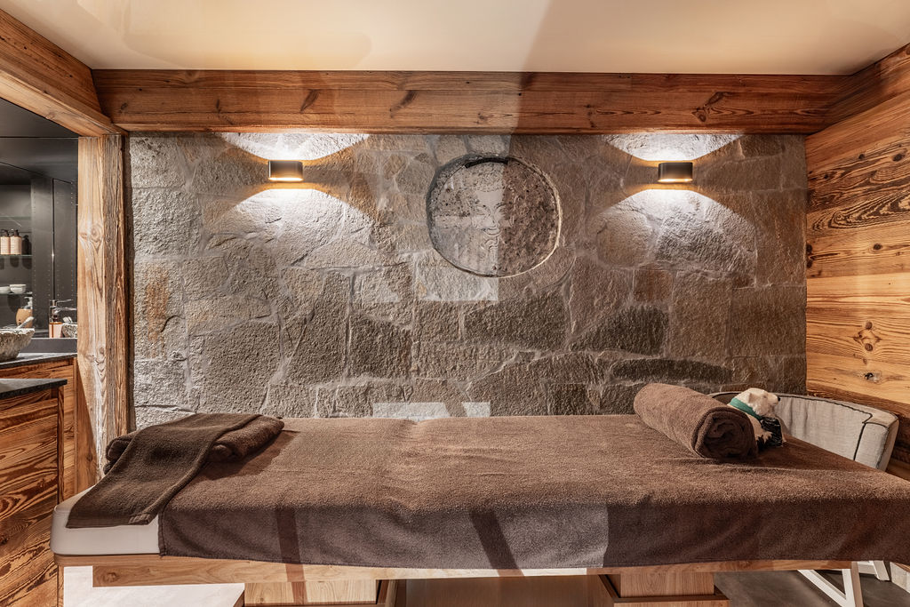 Les Menuires Hotel Ours Blanc double massage treatment room
