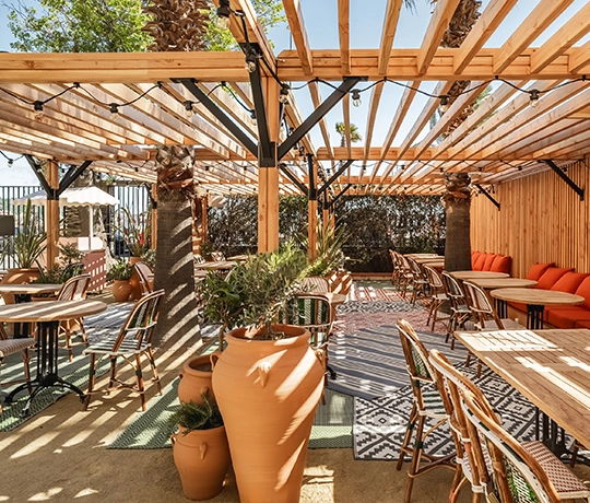 La terrasse sur le port de la Villa Camille