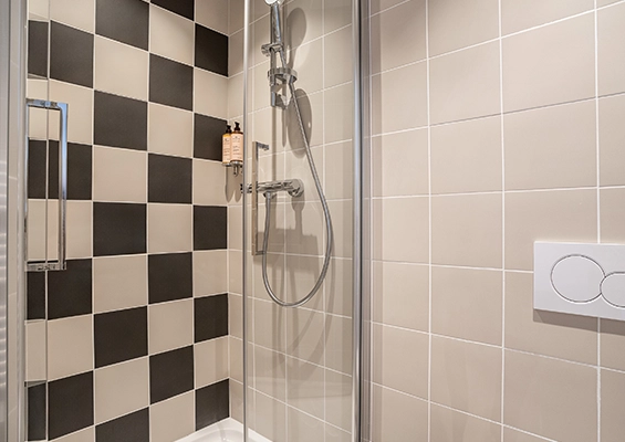 Chambre simple Villa Camille salle de douche