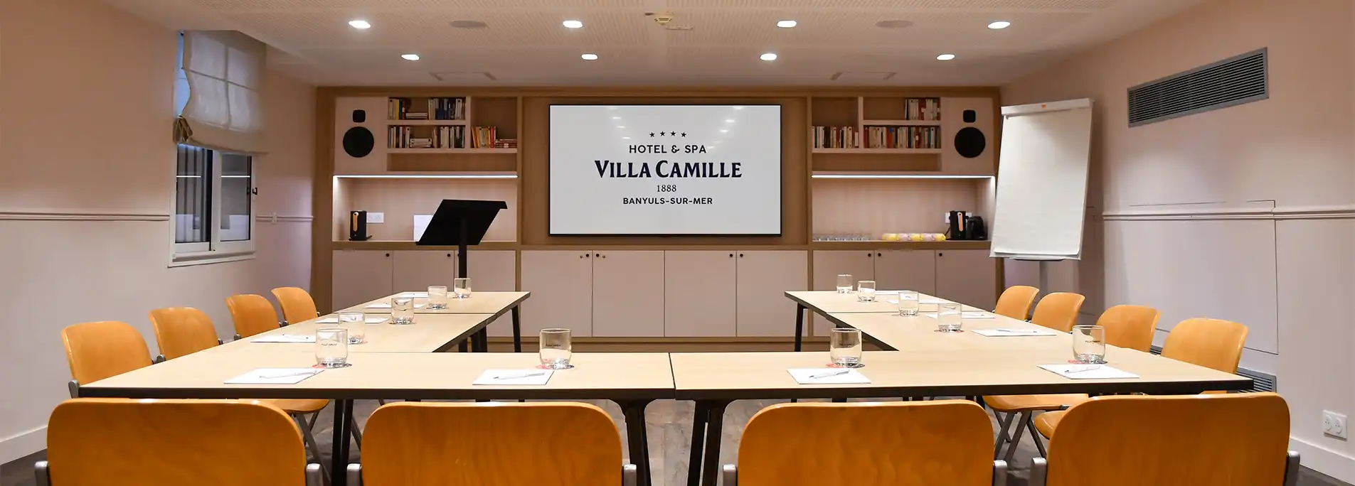 Sala de seminarios del Hotel Villa Camille & Spa