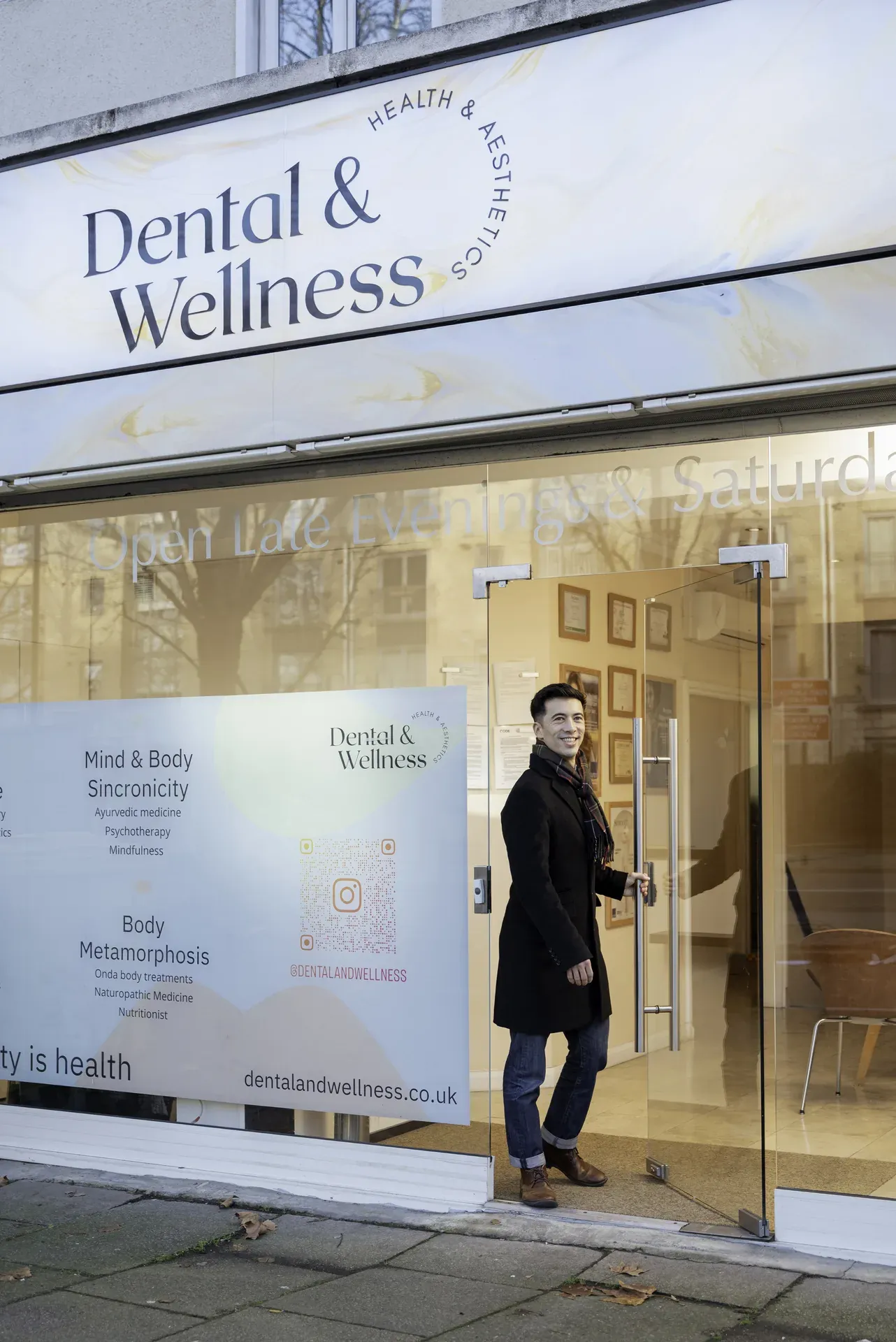 Private dentist in Islington, London: shopfront of Dental & Wellness London on Essex Road