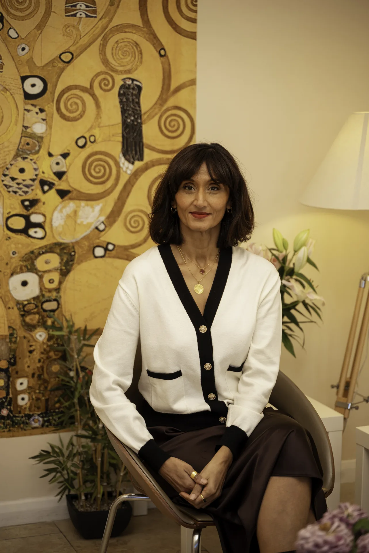 Panic attack support in Islington, London: wellness practitioner seated in the clinic lounge
