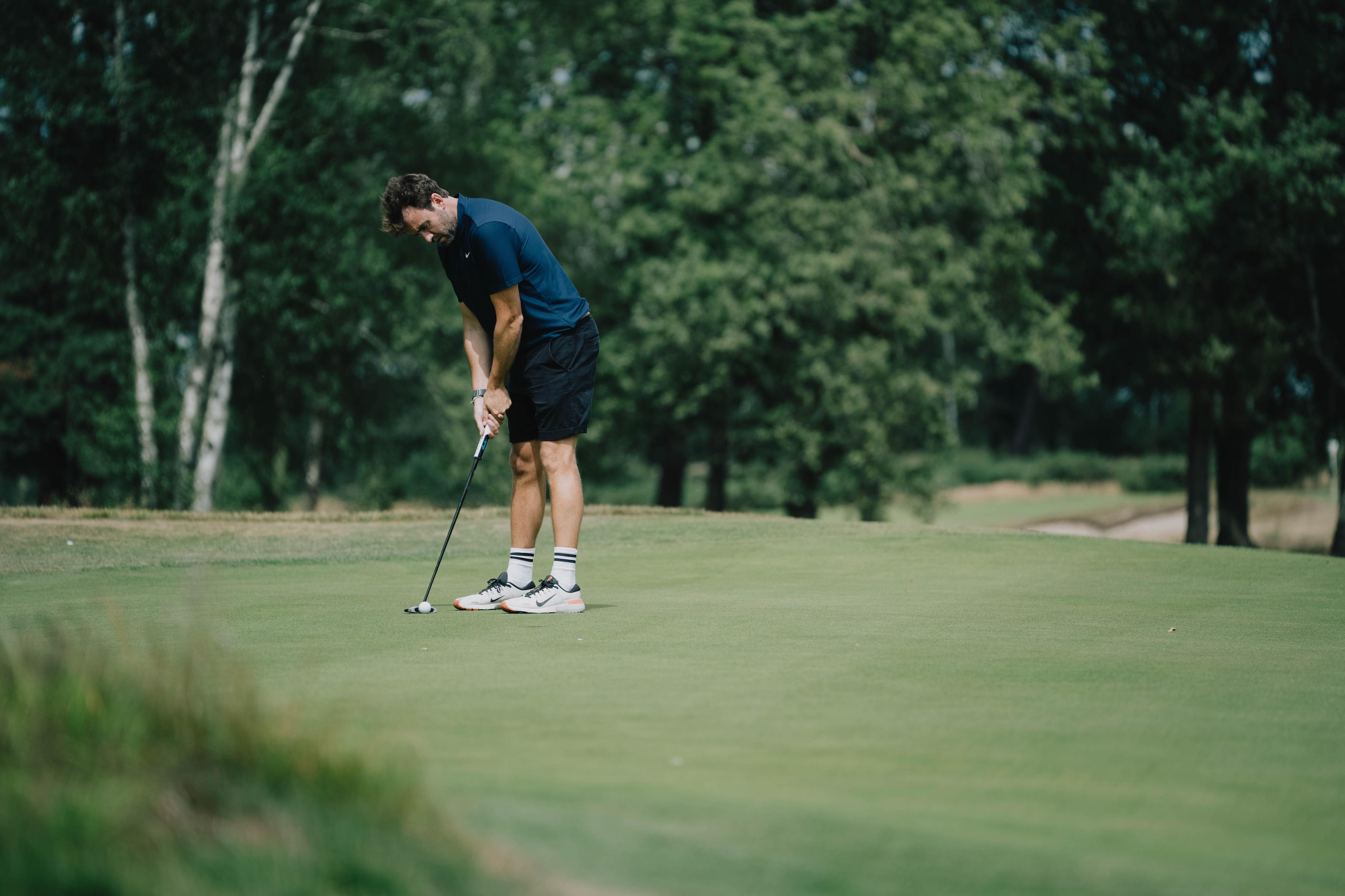 Golf coach Karl Morris explains why golfers really choke under pressure and the simple mental shifts that help you stay calm and perform when it matters.