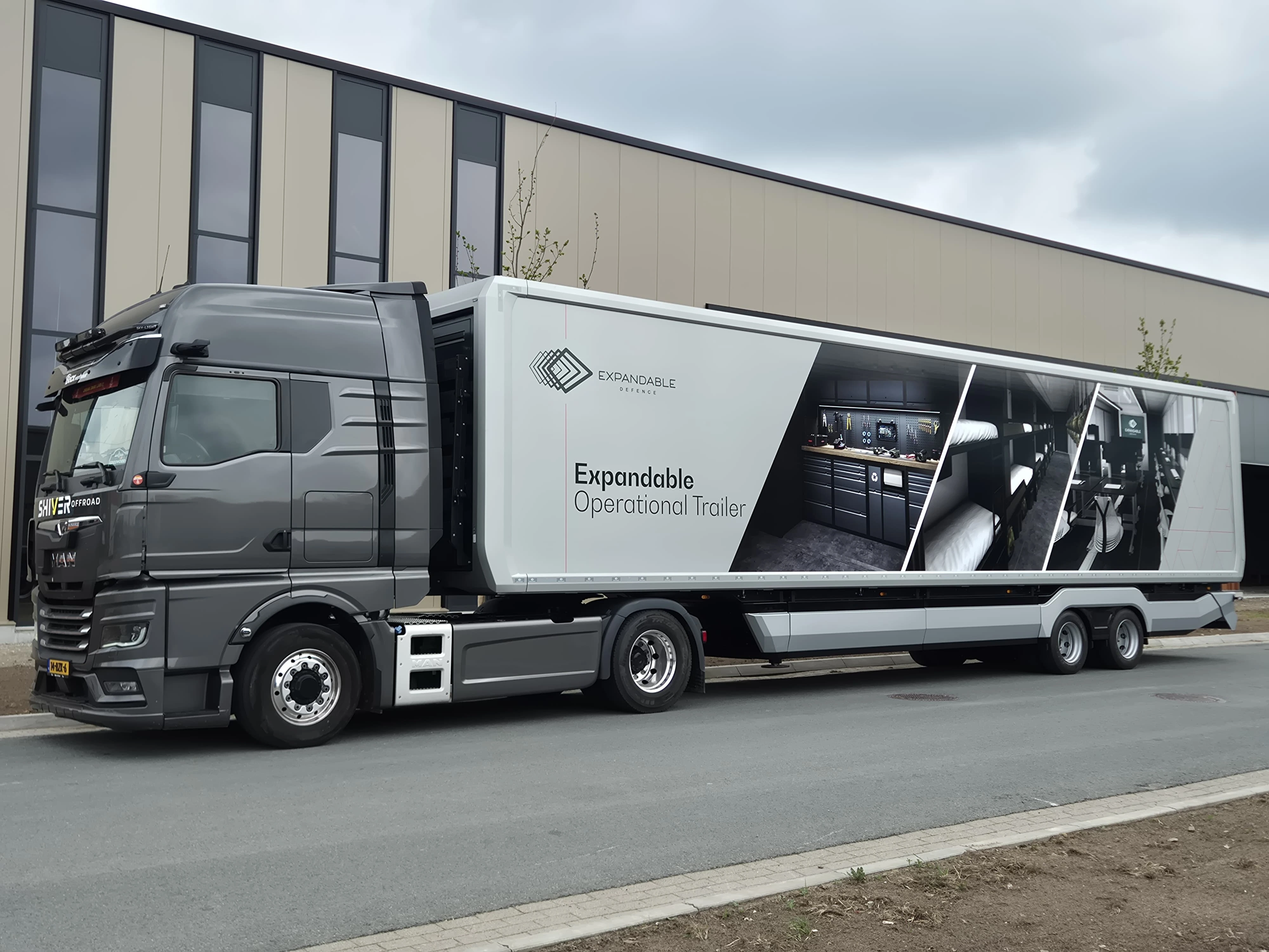 Expandable Defence modular trailer in grass environment in Eastern Europe