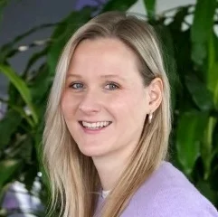 Portrait von Laura Spikermann, CEO von Customlytics