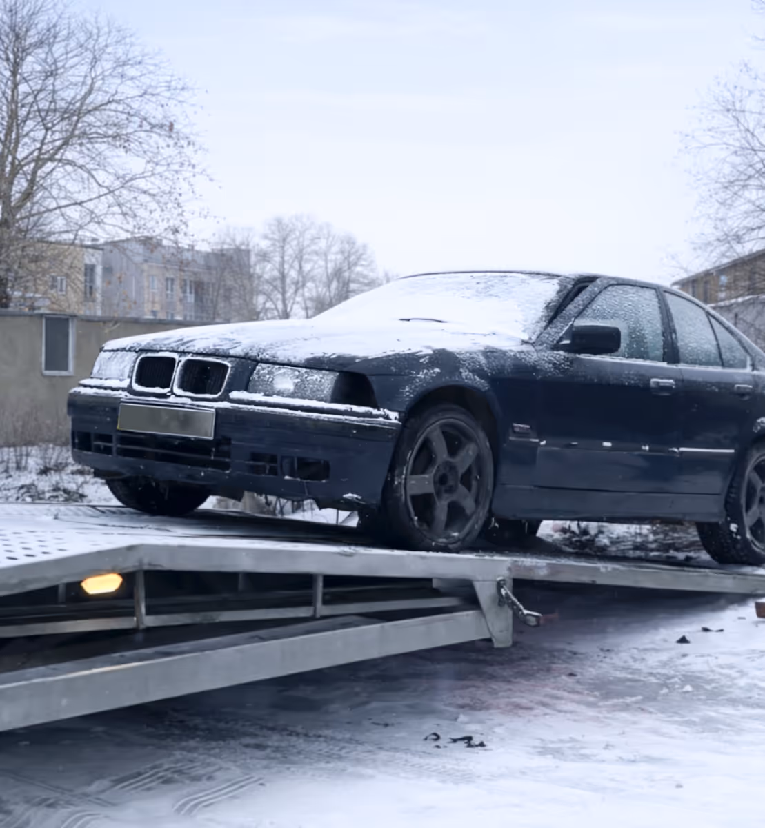 Автомобіль на евакуаторі